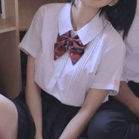 不露头大胸性感头像女