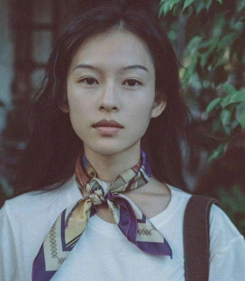 越南美女模特撞脸章子怡,眉眼清秀气质高冷,犹如神仙姐妹花