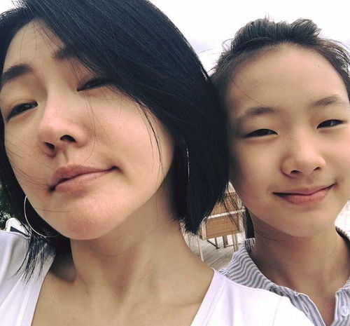 小s15岁大女儿新广告曝光网友大赞亚洲高级脸,被指撞脸金高银