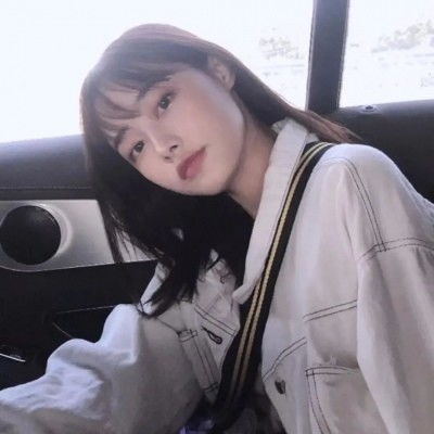 十分好看的女生头像14岁真人12星座