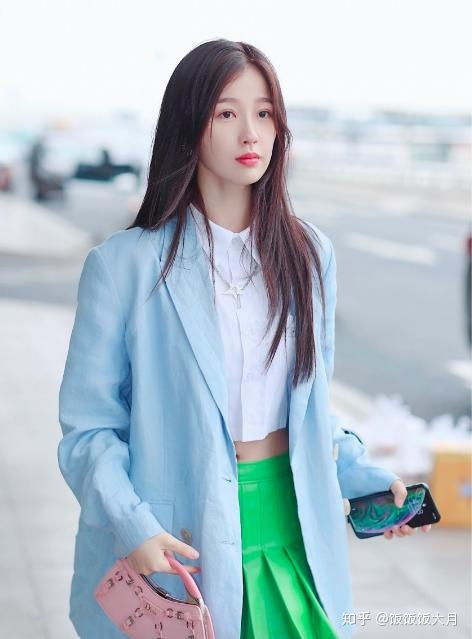 又一个靠穿搭火出圈的小美女下一站幸福蔡敏敏,人间甜豆