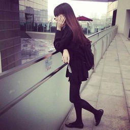 谁能帮我找几个qq皮肤要女生的全身的