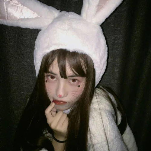 女生头像有点丧的感觉