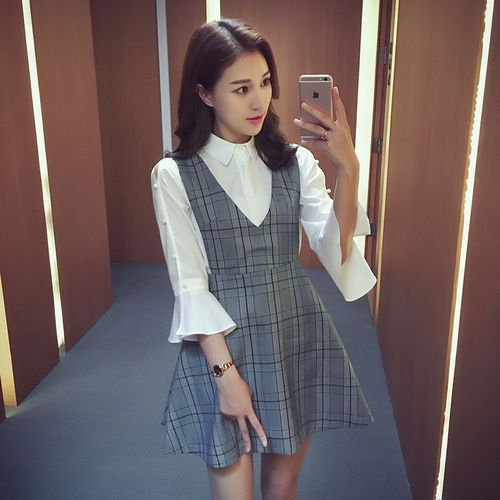 初秋天绝不能丢的裙装,秒变青春美少女