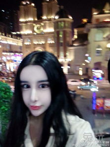 15岁少女整容似蛇精走红网络