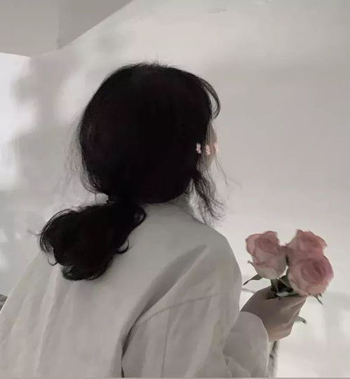 女生头像慵懒偏冷淡风不露正脸女生