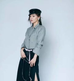 西装头像成熟稳重女袁姗姗