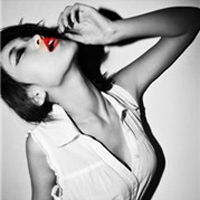 动漫女头像冷酷白发魔女微信头像图片大全