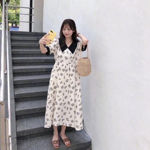 俏皮可爱的小女生穿搭守则浅色系设计超好看,尤其合适学生党
