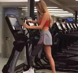最美独腿模特,靠微笑征服百万网友