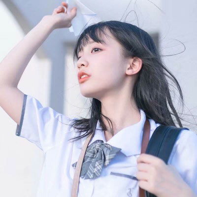 网红头像女高冷侧脸图片,要把心交给自己的眼睛