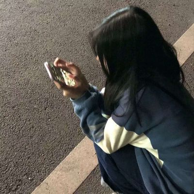 一整年都不用换的女生头像