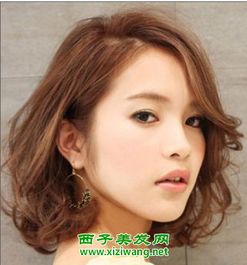 女人味中短发烫发发型图片