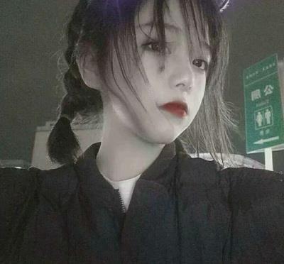 异地恋的时候,12星座男生心里都在想什么,女生一定要知道