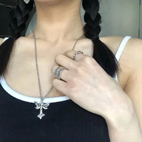 真人女生头像我想安静的难过,心存感激的生活