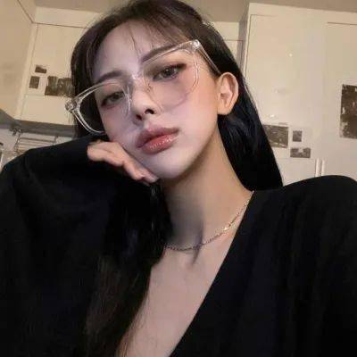 女生超拽微信头像
