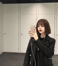 我想知道女生酷一点的穿搭是什么样的