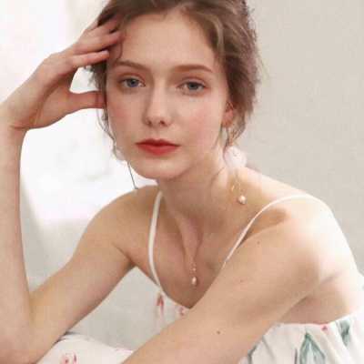 ins头像女冷淡欧美戒指