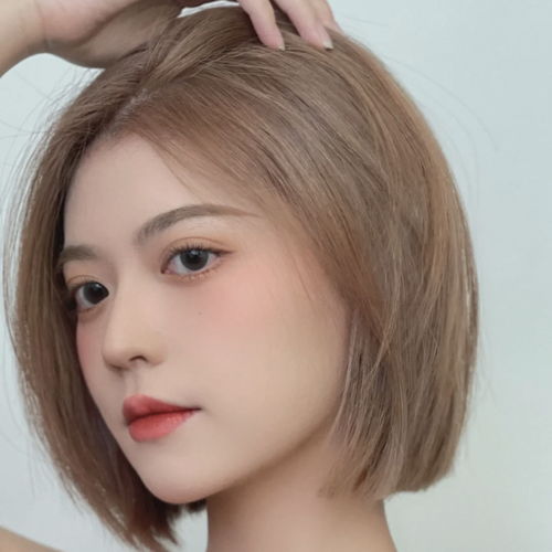 短发美女头像