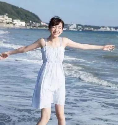 从小黑妞到牛奶肌,女明星的白皮肤是这样练成的