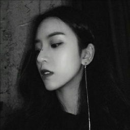 qq头像女生冷酷伤感抽烟