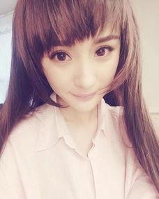 杨幂少女照杨幂怀孕8月脸尖如少女网友跪求大肚照
