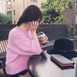 头像女生背影短发高清侧面