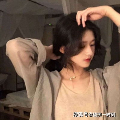 幽默笑话老婆的驾照下来后,我专门送她一辆车上班开