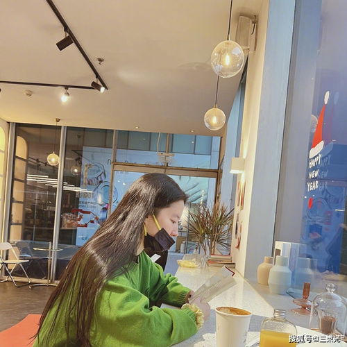 刘亦菲晒出三张素颜美照,又是美貌s我的一天