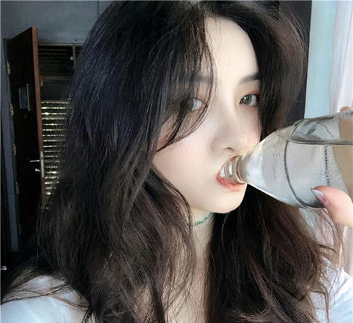 步入中年婚姻,男人看脸,女人则看重这4个是否