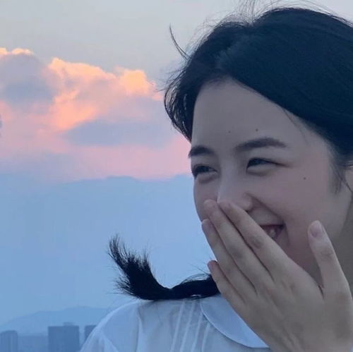 网易云音乐热评心理学上说,如果一个人的特别爱笑