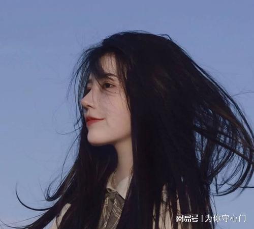 女人对你没兴趣,才会发出这些信号,占了1条就别盲目付出了