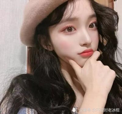 生下儿子,公婆奖励我十万老公心疼亲我脸颊,我却在盘算怎么离婚