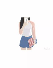 淡雅清新的美少女服装插画,是你喜欢的配色吗