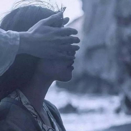 她把日子过得寸草不生,就是为了那个人畅通无阻地走到她身边