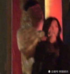李亚鹏为李嫣办生日趴,全程不见前妻王菲和现任女友
