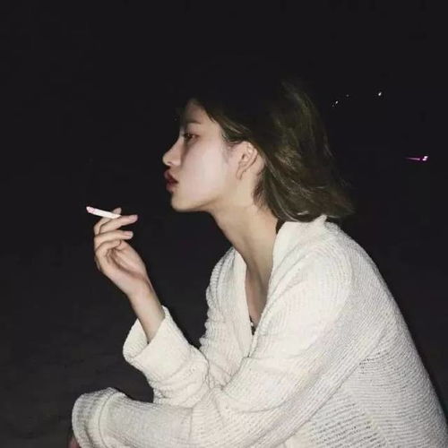 女头其实你一点都不配拥有我的痴狂