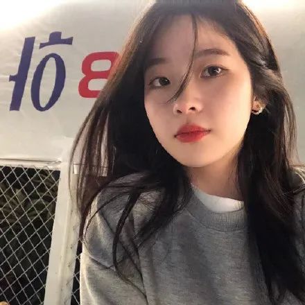 女生头像每个女孩子都是散落人间的美好