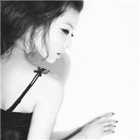 灰色性感堕落qq女生头像讨厌阳光我黑暗的一面