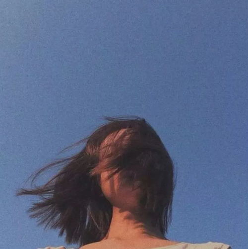 女生头像愿你所到之处,遍地阳光