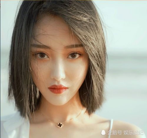 快手官方公认的第一美女主播,颜值曝光后,小伊伊娜美自愧不如