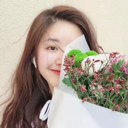 清新微信头像女生气质淡雅素净