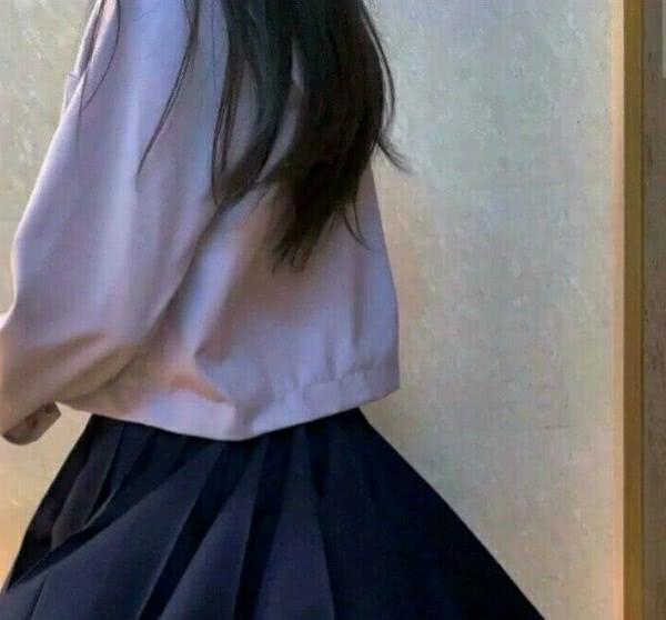 全网超火唯美治愈女生头像揽你星河