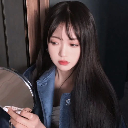 头像女生我来时既高傲又可爱走时满是自卑和无奈