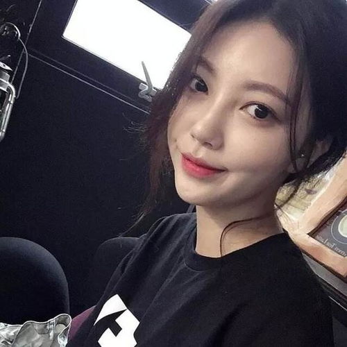 简洁头像图片大全女妹子