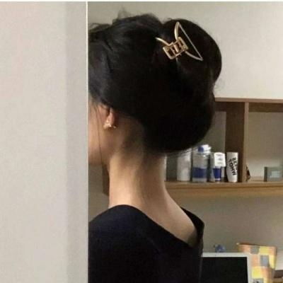 清冷头像女真人背影