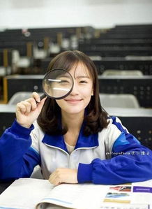 组图最美校服女生高晴晒健身照轻松炫腹
