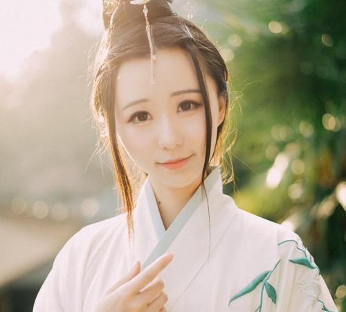 每日一笑喝再多的水也弥补不了你让我流走的泪水