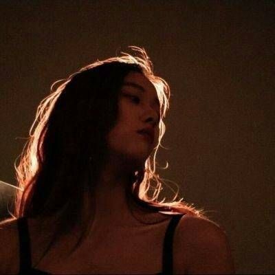 霸气女生头像戴墨镜高清大图2018没兴趣认识你也别打听我