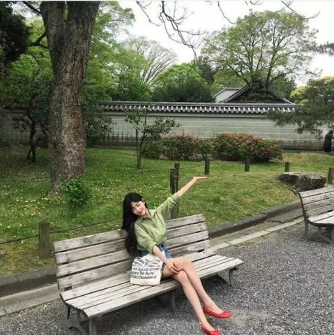 春天来了,韩风拍照姿势学起来立马见效